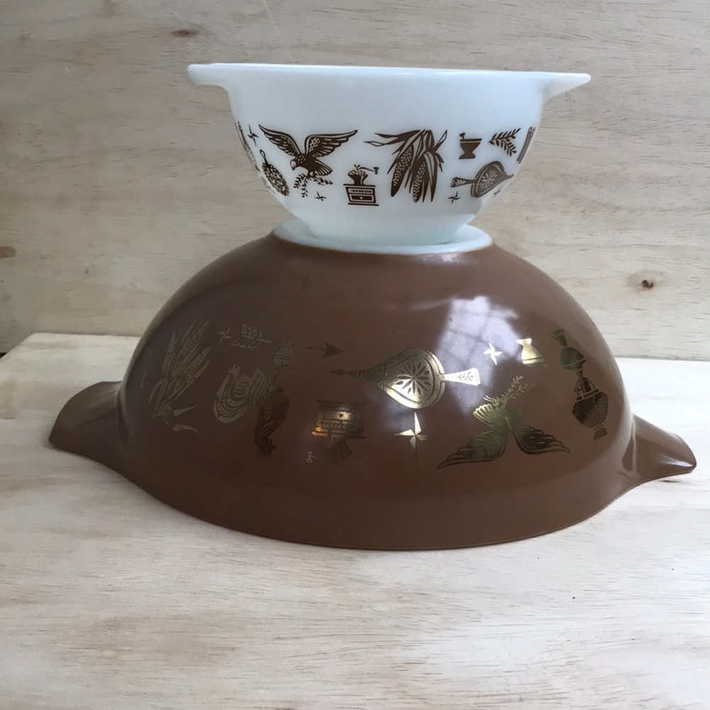 Pyrex Nesting Bowls (Early American)